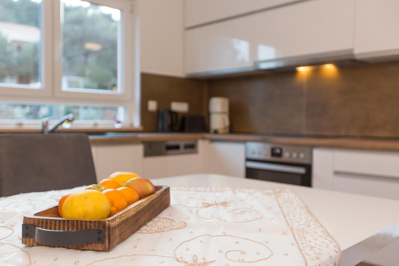 Casa Lidia - Modern & Spacious & Few Steps To Beach & Breathtaking View ザトン エクステリア 写真