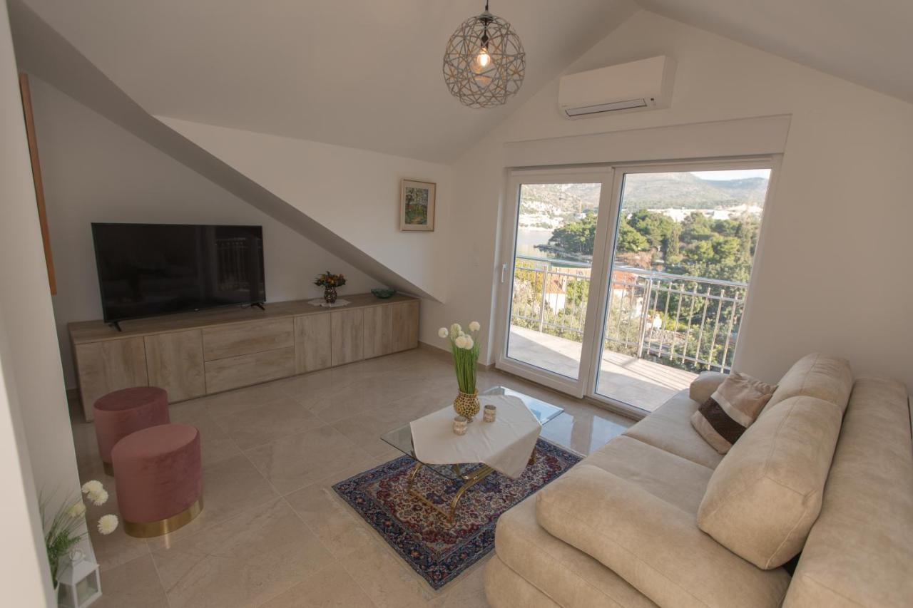 Casa Lidia - Modern & Spacious & Few Steps To Beach & Breathtaking View ザトン エクステリア 写真
