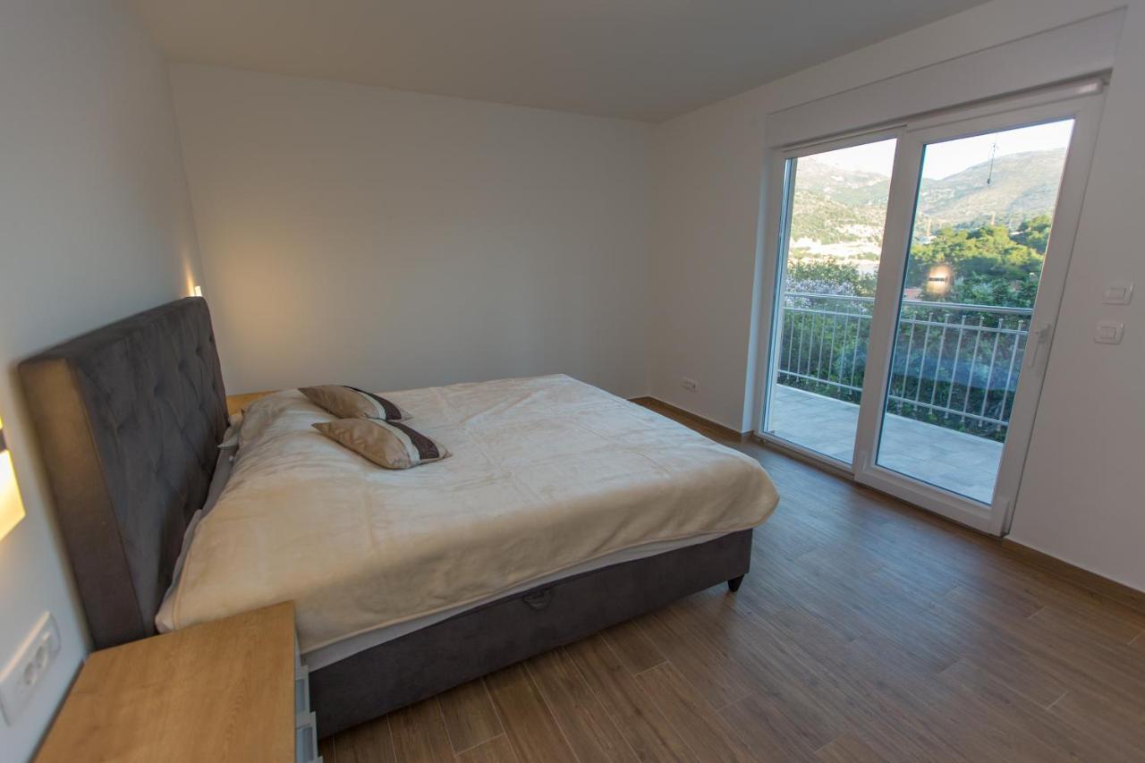 Casa Lidia - Modern & Spacious & Few Steps To Beach & Breathtaking View ザトン エクステリア 写真