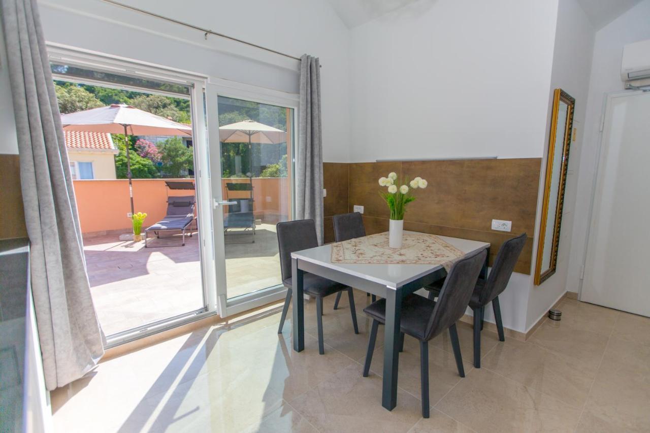 Casa Lidia - Modern & Spacious & Few Steps To Beach & Breathtaking View ザトン エクステリア 写真